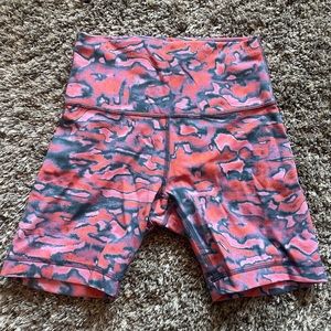Lululemon Wonder Train Biker Shorts 5”